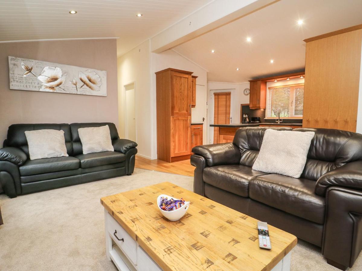 3 The Fairway Villa Cottingham  Exteriör bild