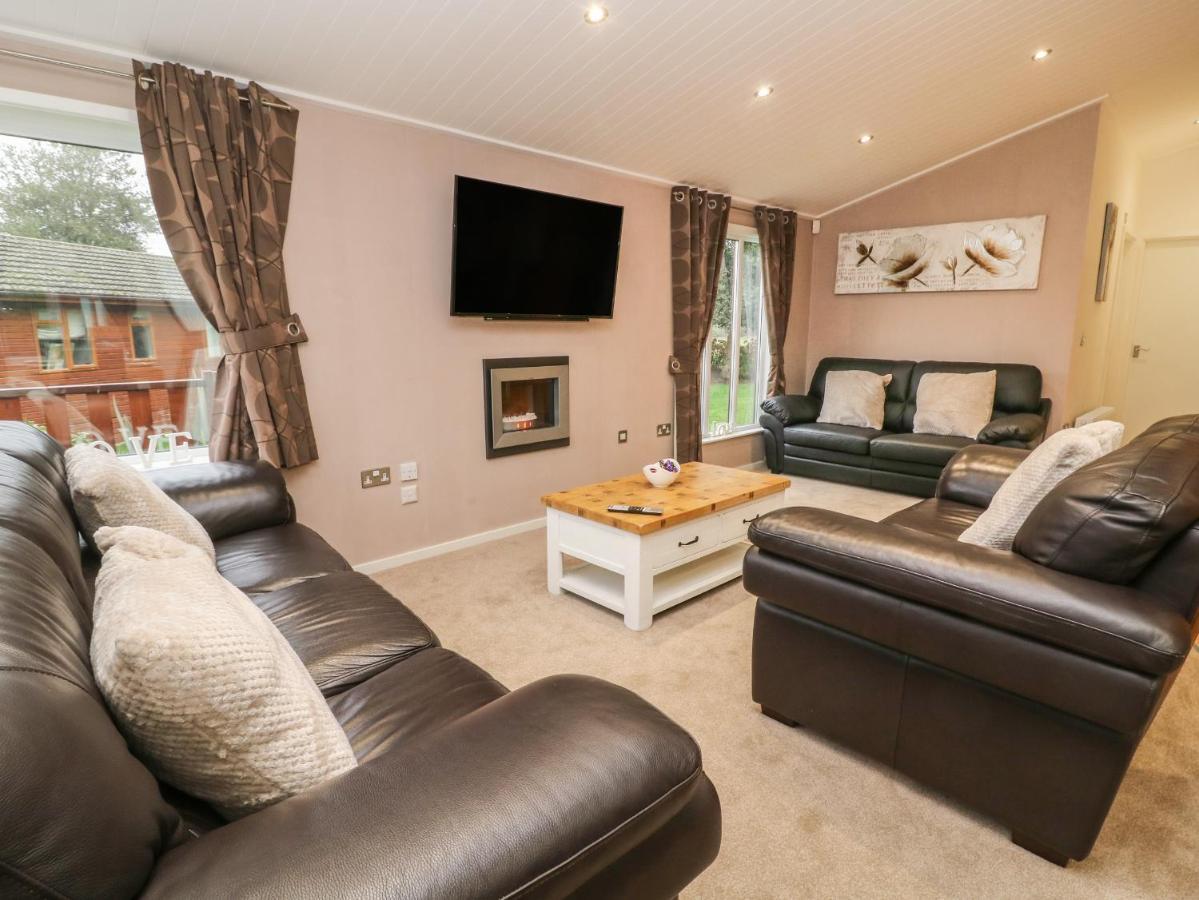 3 The Fairway Villa Cottingham  Exteriör bild